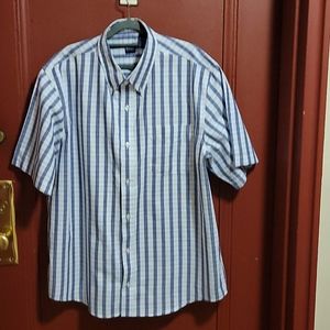 BASIC EDITIONS SHORT SLEEVE SHIRT SZ  LARGE